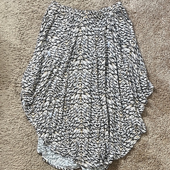 H&M Dresses & Skirts - Asymmetrical Midi Skirt